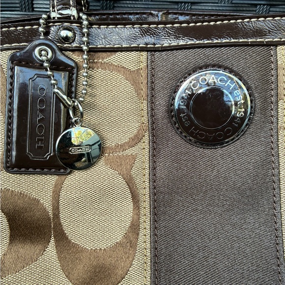 COACH BAG,Coach Brown and Tan Signature Shoulder Bag - Picture 7 of 16